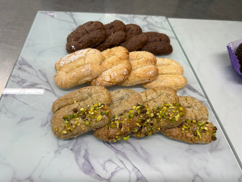 Box of 12 Amaretti Biscuits