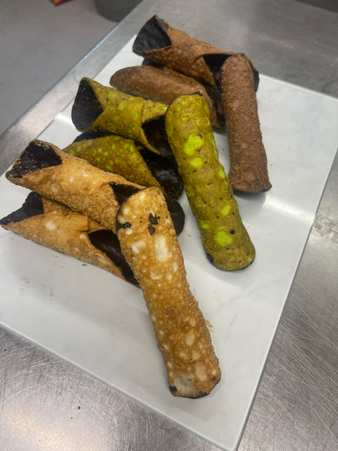 Mixed Cannoli Shells