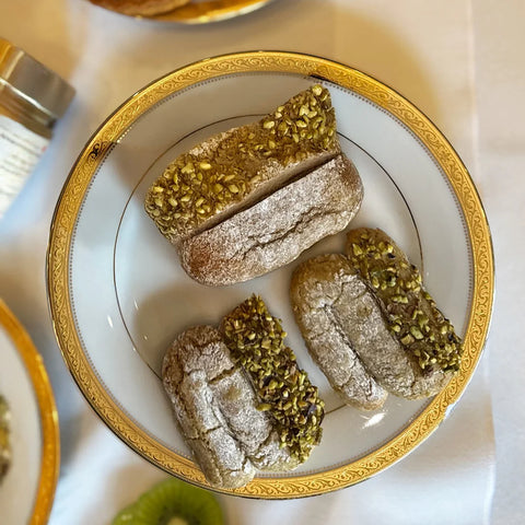 Pistachio Amaretti